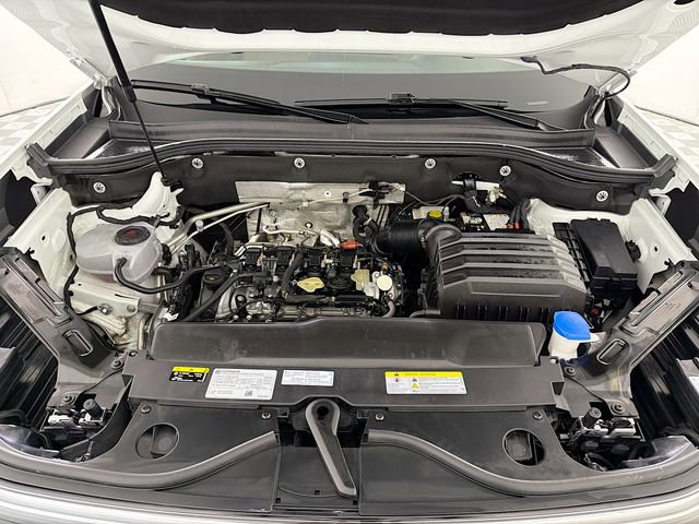 Used 2024 Volkswagen Atlas Cross Sport SE image 30