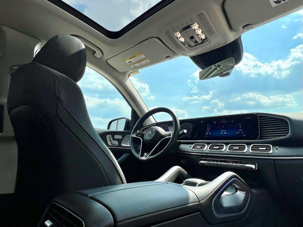 Certified 2026 Mercedes-Benz GLS 450 4MATIC image 19