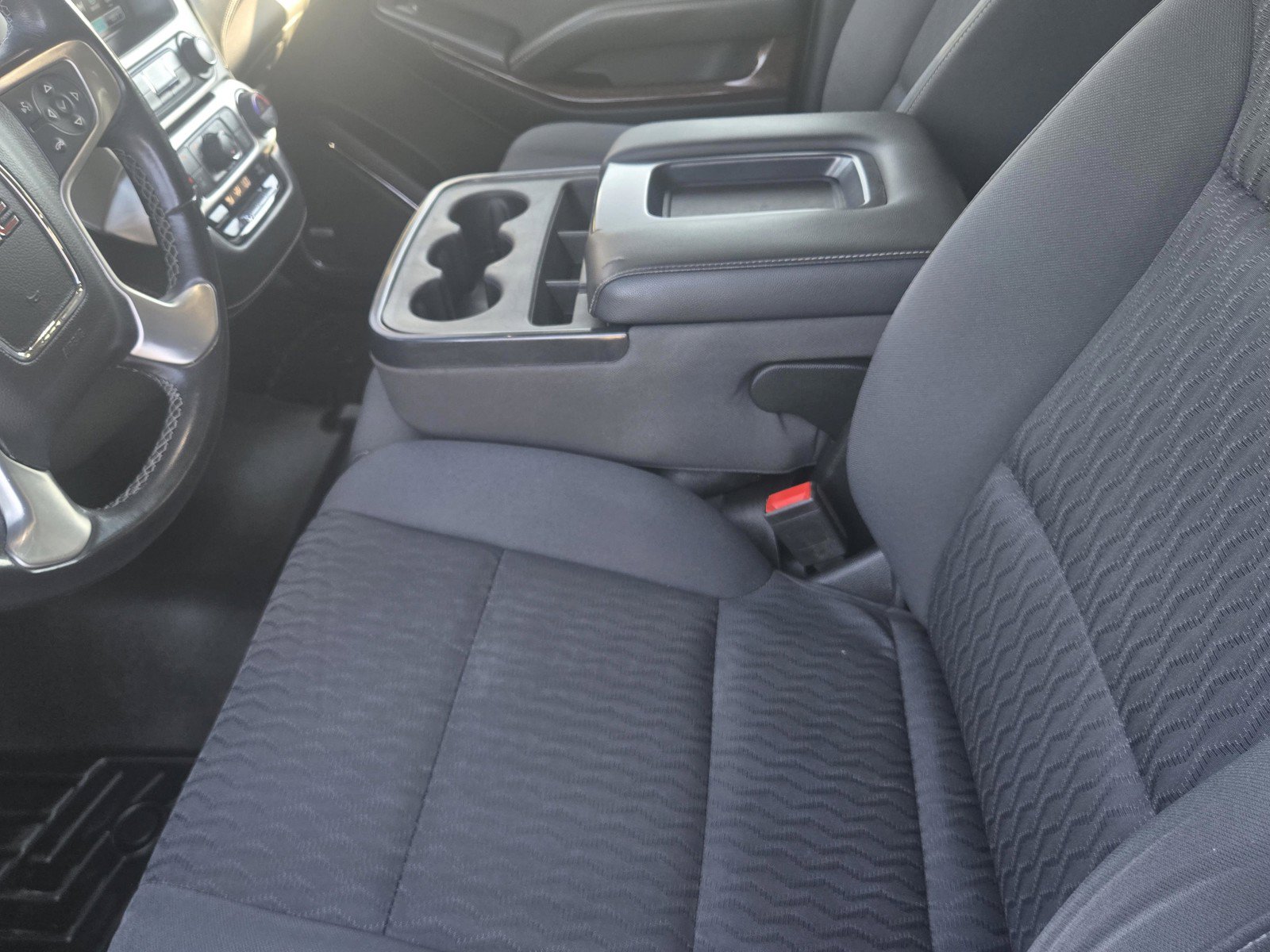 Used 2020 GMC Yukon XL SLE w/ SLE Value Package RWD image 15