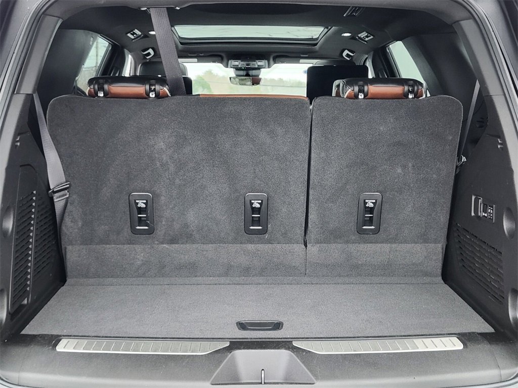Used 2023 GMC Yukon Denali Ultimate image 32