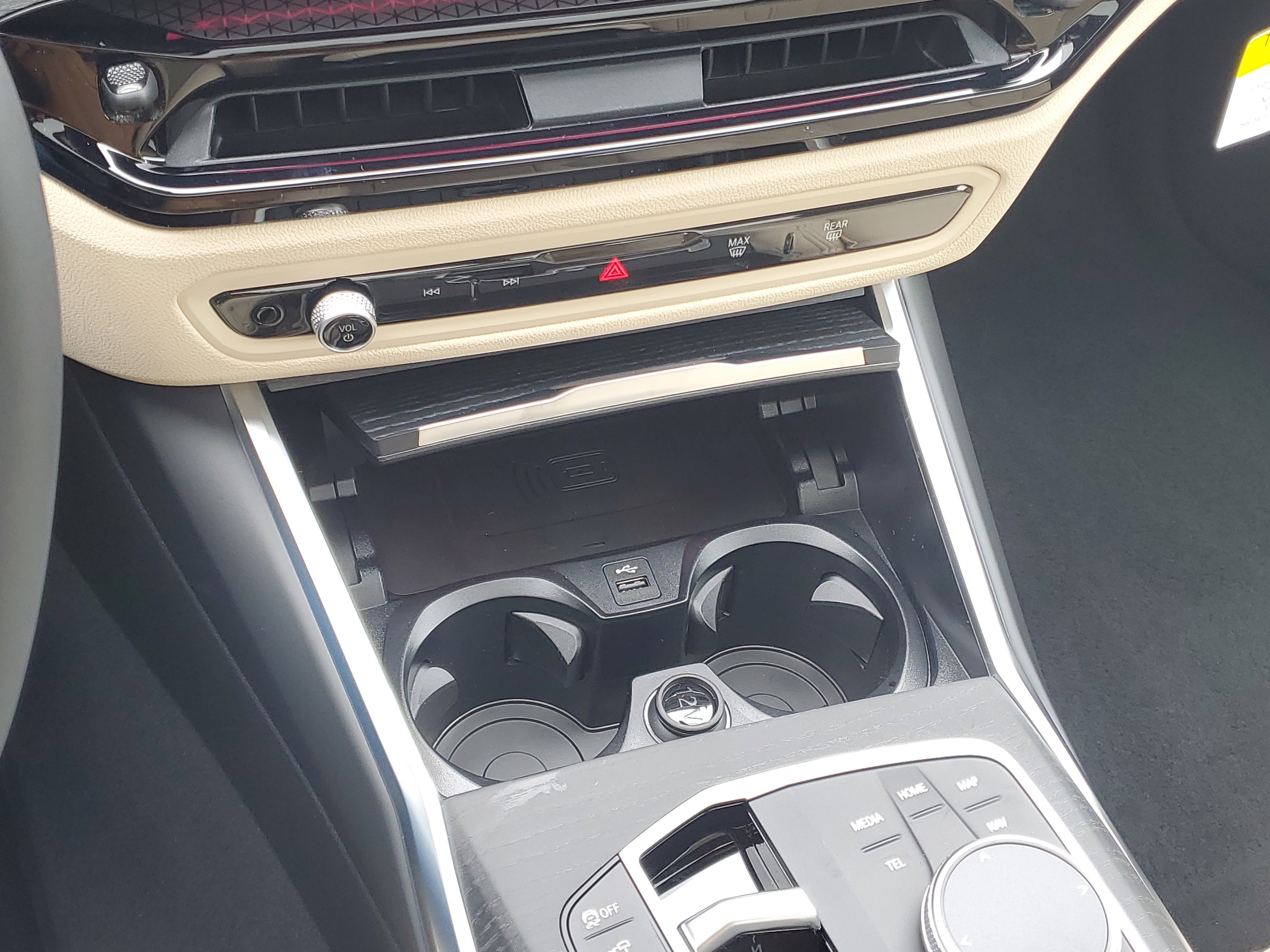 New 2026 BMW 330i xDrive Sedan w/ Premium Package image 19