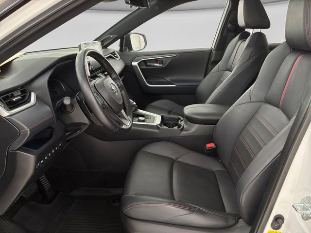 Used 2021 Toyota RAV4 XSE w/ Premium Package image 12
