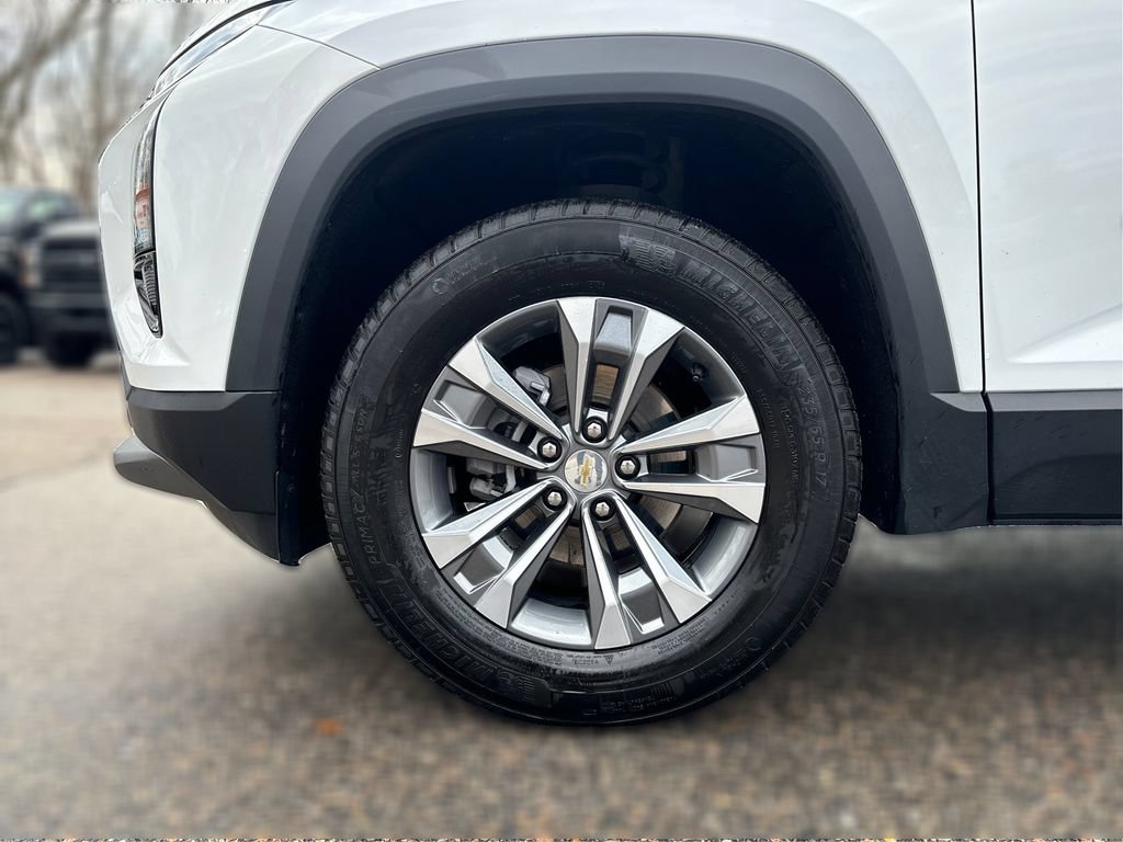 Certified 2026 Chevrolet Equinox LT w/ Convenience Package II AWD/4WD image 23