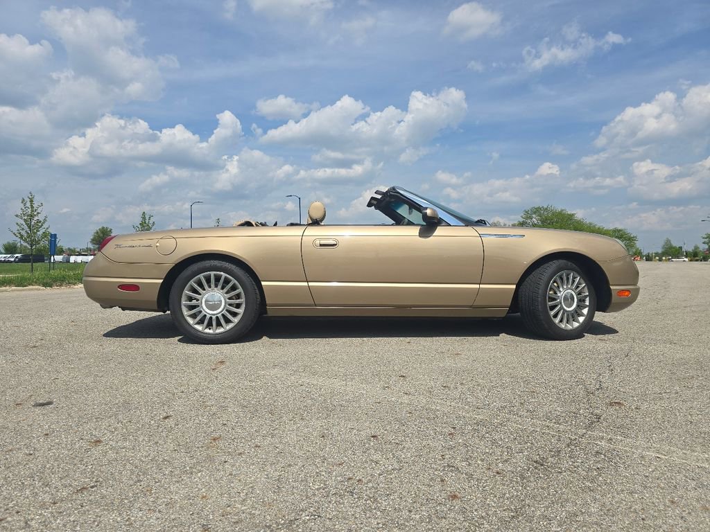 Used 2005 Ford Thunderbird RWD image 13