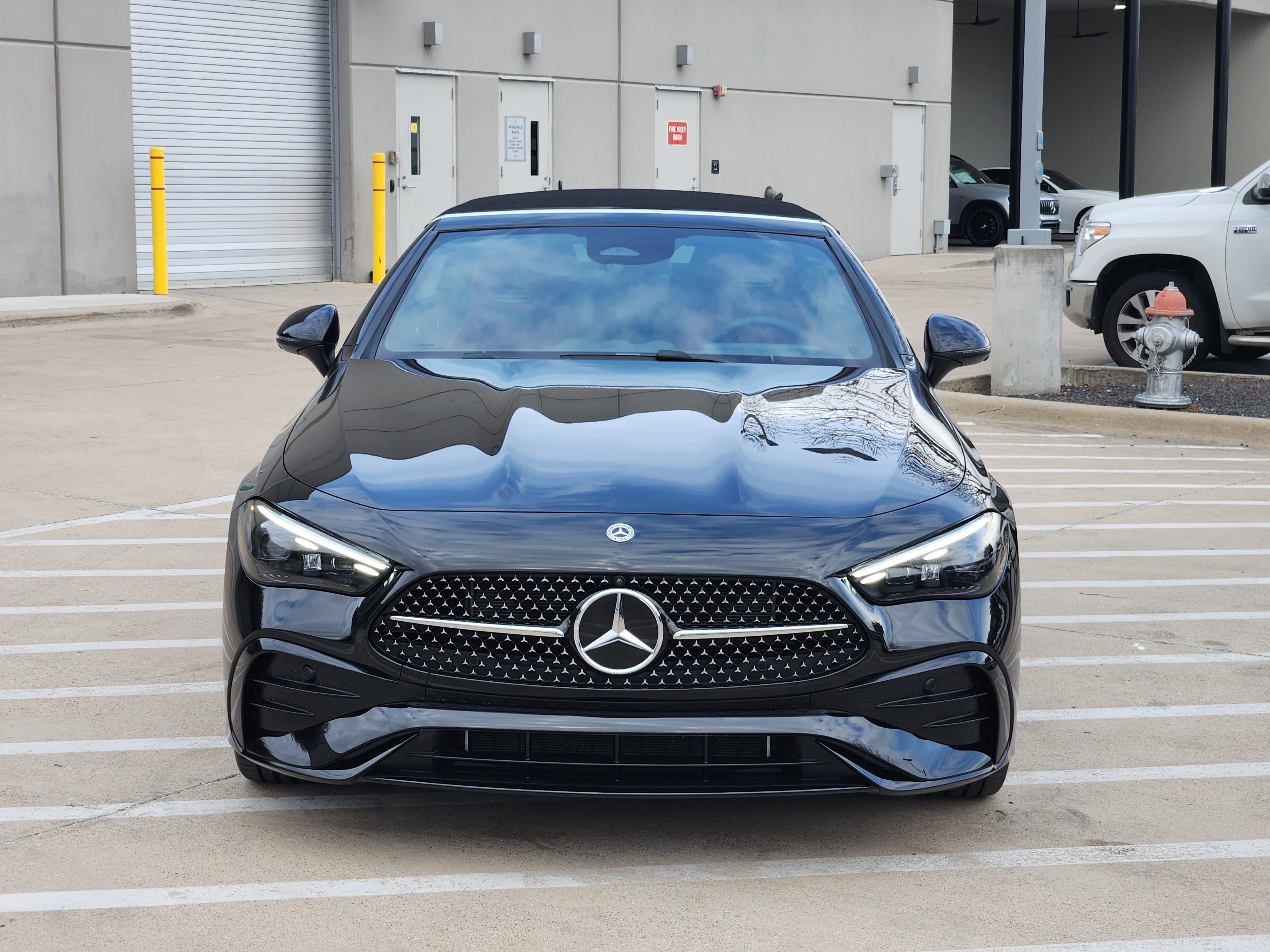 Used 2024 Mercedes-Benz CLE 450 4MATIC Cabriolet image 5