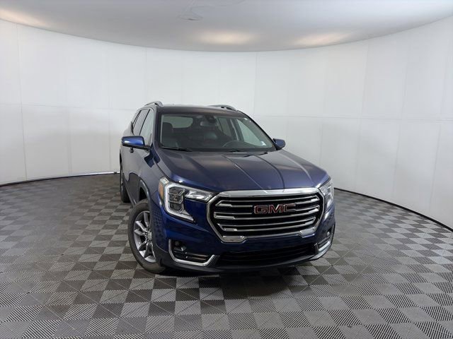 Used 2023 GMC Terrain SLT AWD/4WD image 2
