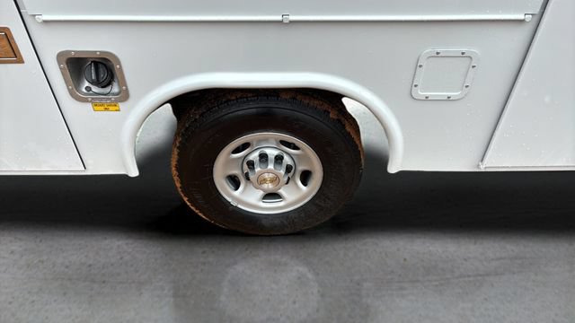 New 2025 Chevrolet Express 3500 w/ Power Convenience Package RWD image 18