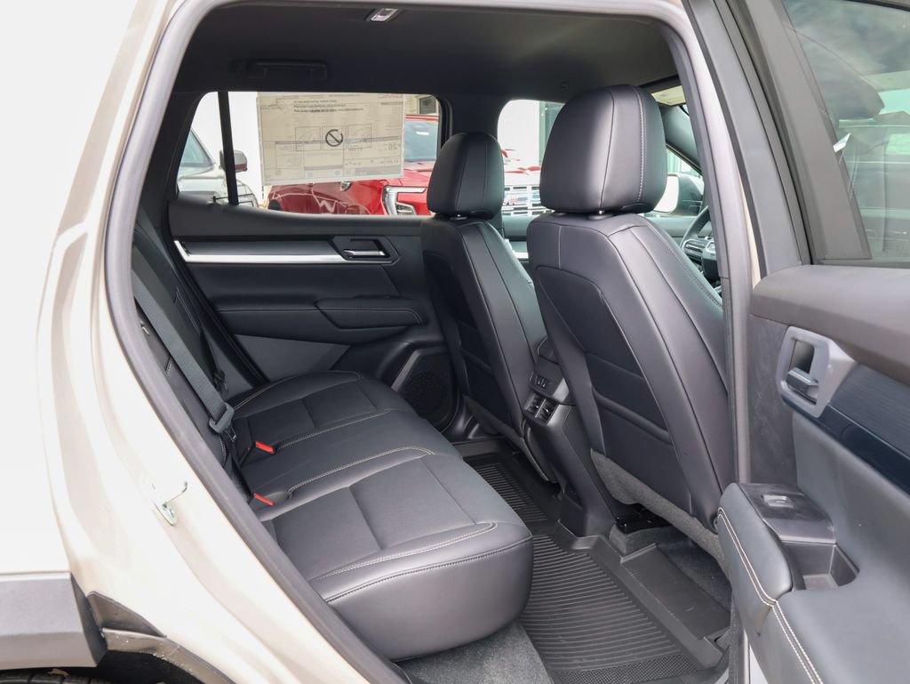 New 2027 GMC Terrain Elevation w/ Elevation Premium Package FWD image 33