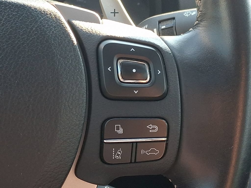 Used 2018 Lexus IS 300 w/ Accessory Package 2 RWD image 22
