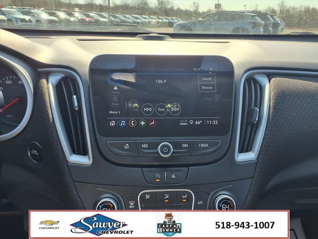 Used 2024 Chevrolet Malibu LT image 17