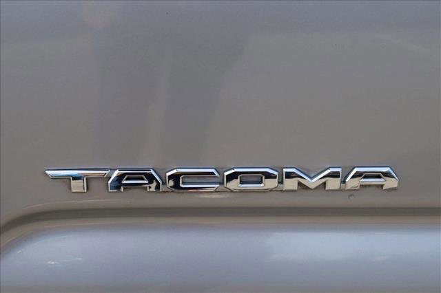 Used 2018 Toyota Tacoma SR5 image 29