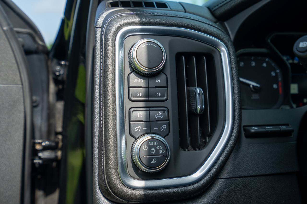 Used 2019 GMC Sierra 1500 Denali w/ Denali Ultimate Package AWD/4WD image 18
