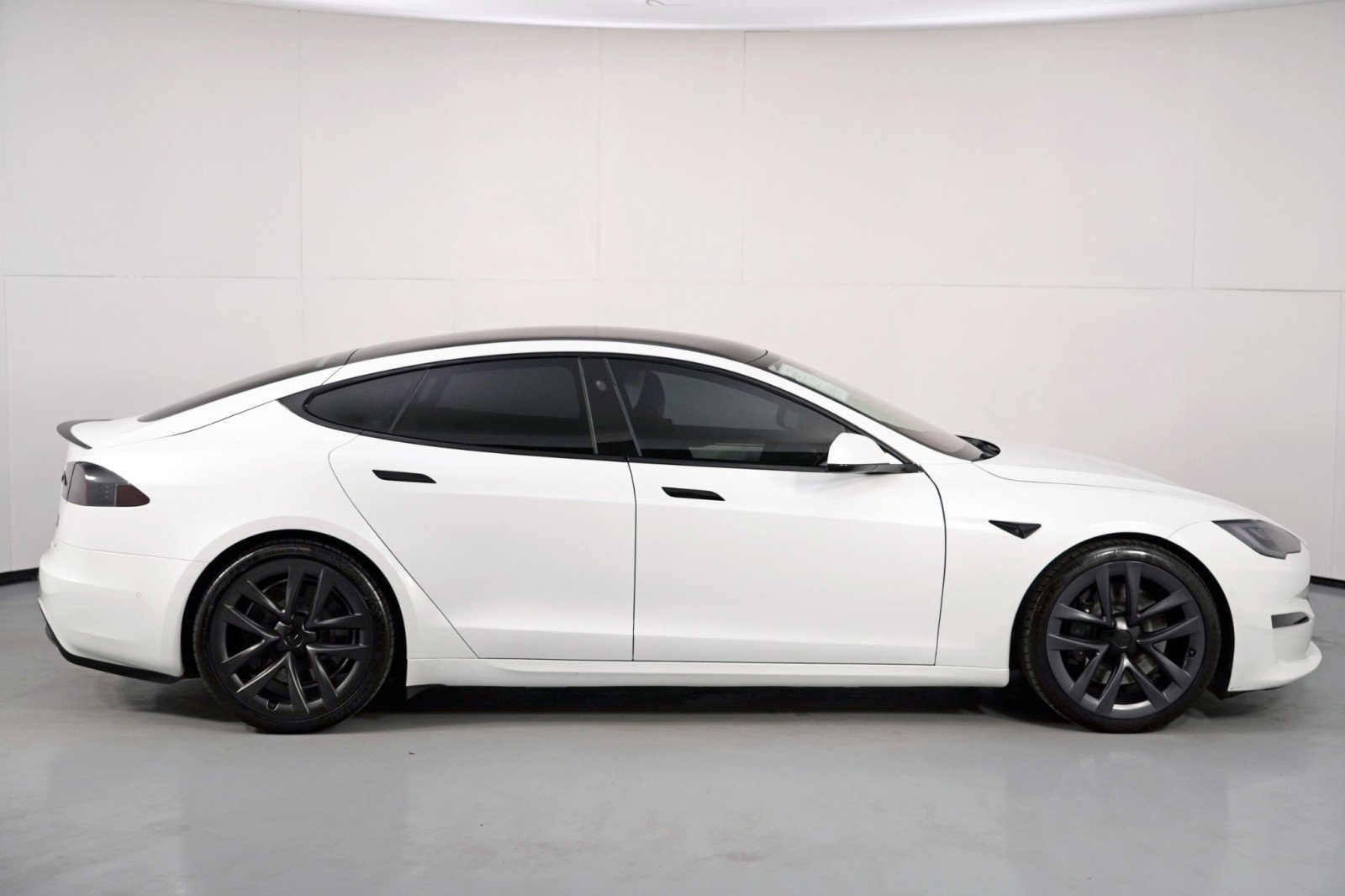 Used 2021 Tesla Model S Plaid image 58