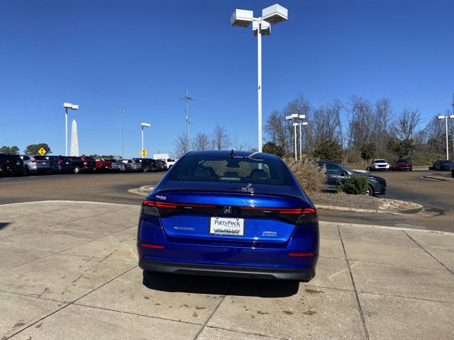Used 2024 Honda Accord Sport image 9