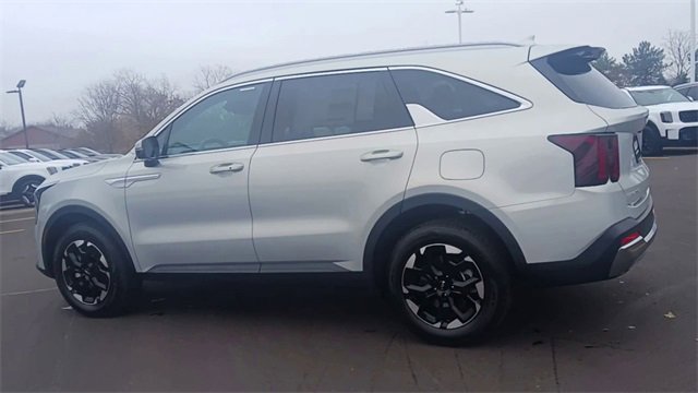 New 2026 Kia Sorento S image 8
