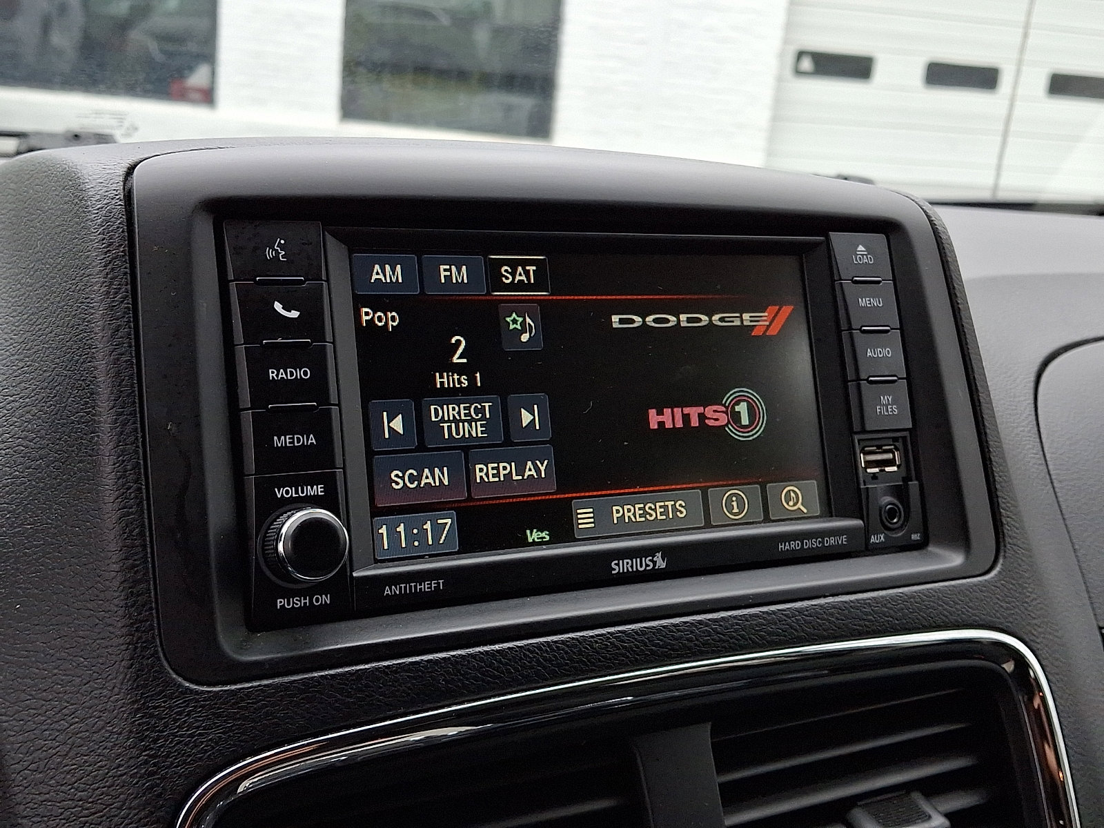 Used 2016 Dodge Grand Caravan SXT w/ Rear Park Assist Package image 18