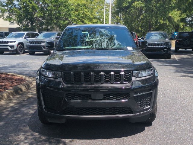 New 2026 Jeep Grand Cherokee Altitude RWD image 8