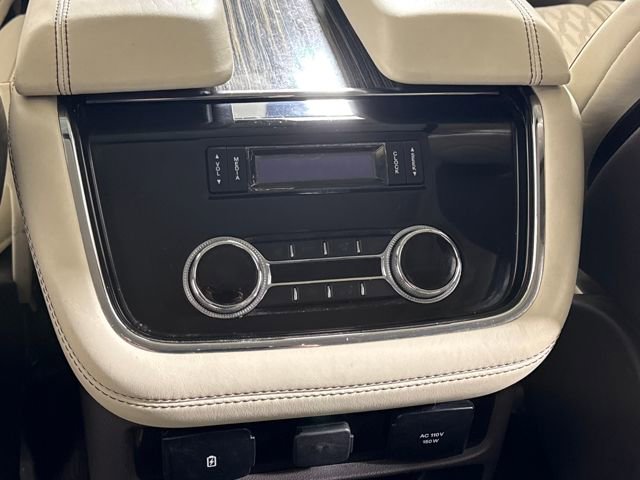 Used 2020 Lincoln Navigator L Black Label w/ Cargo Convenience Package image 27