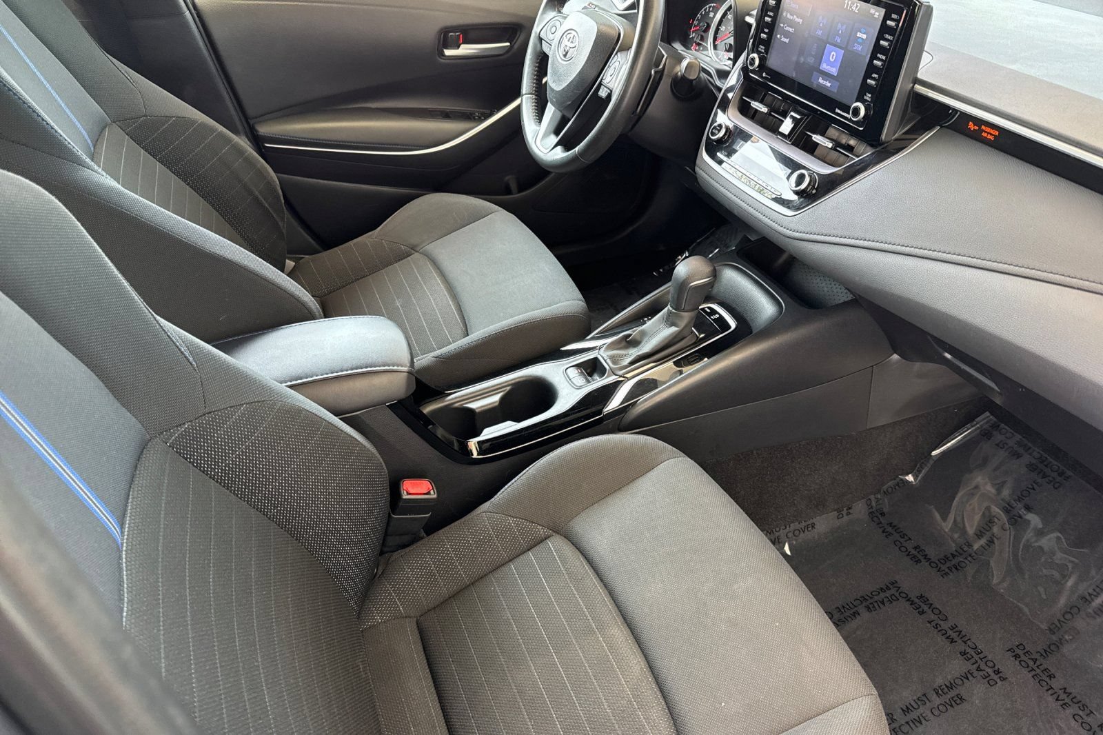 Certified 2022 Toyota Corolla SE w/ SE Premium Package FWD image 21