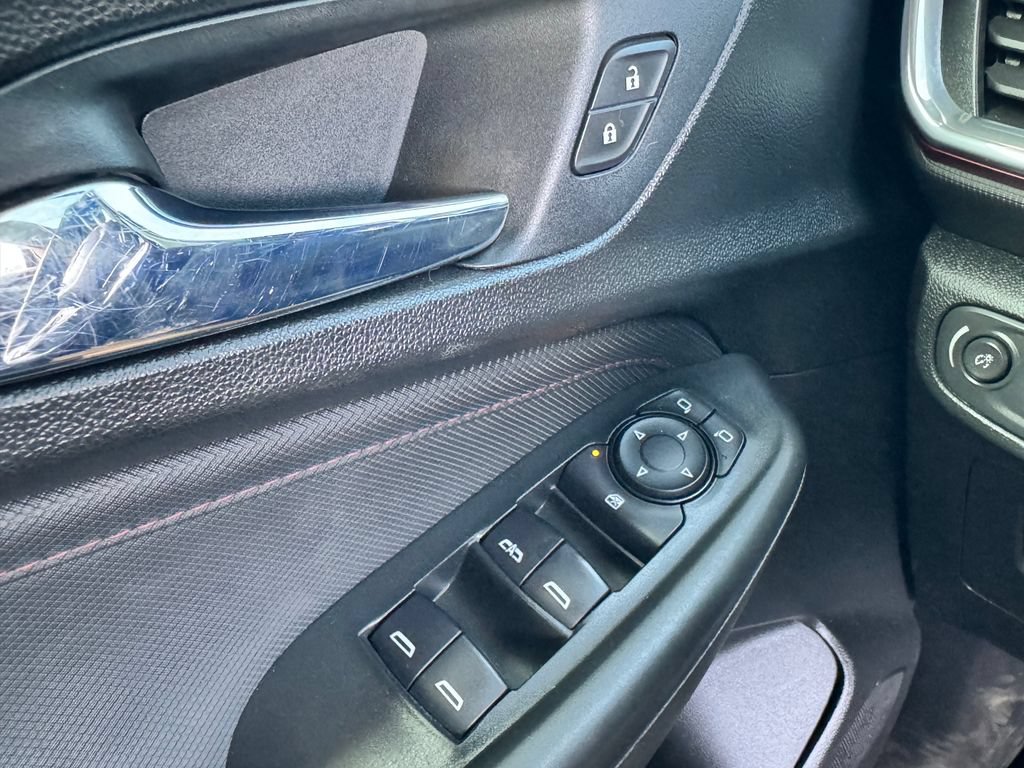 Used 2021 Chevrolet TrailBlazer RS FWD image 30