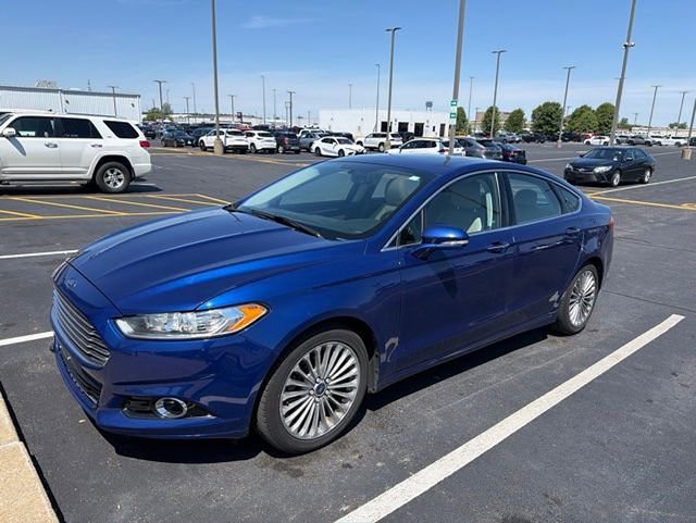 Used 2015 Ford Fusion Titanium FWD image 2