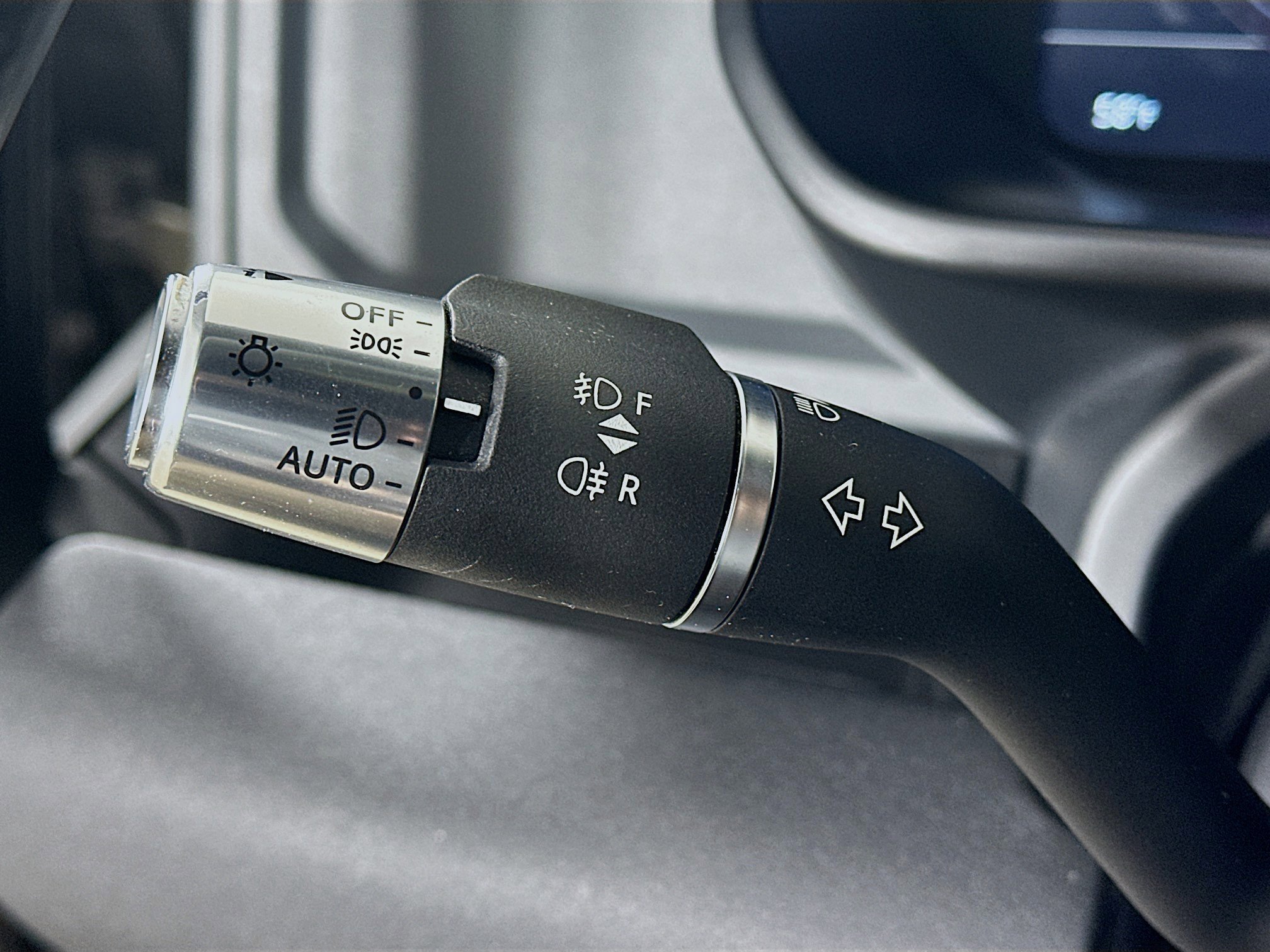 Used 2022 Land Rover Defender 110 X-Dynamic SE image 20