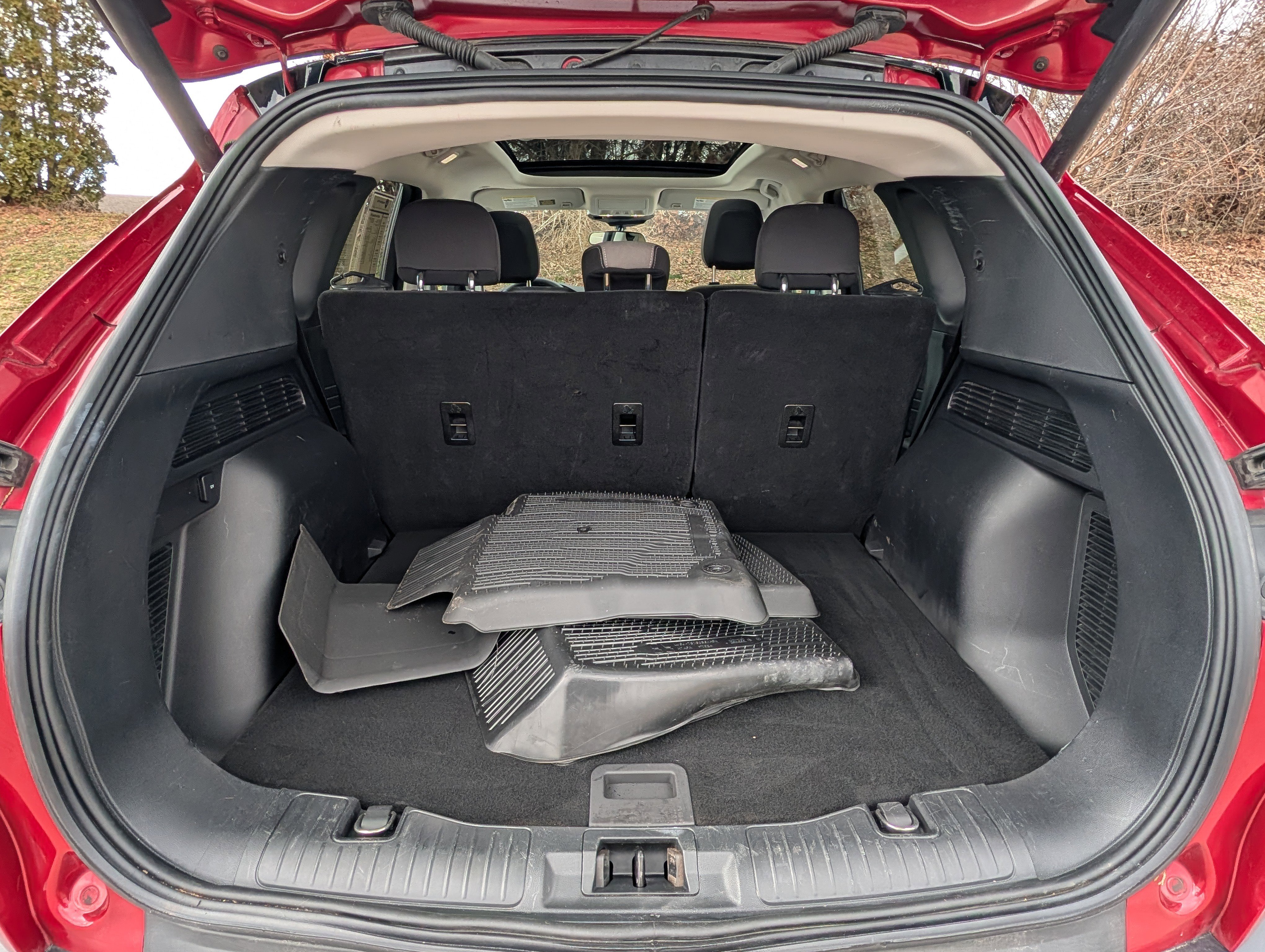 Used 2022 Ford Escape SE w/ SE Sport Appearance Package image 26