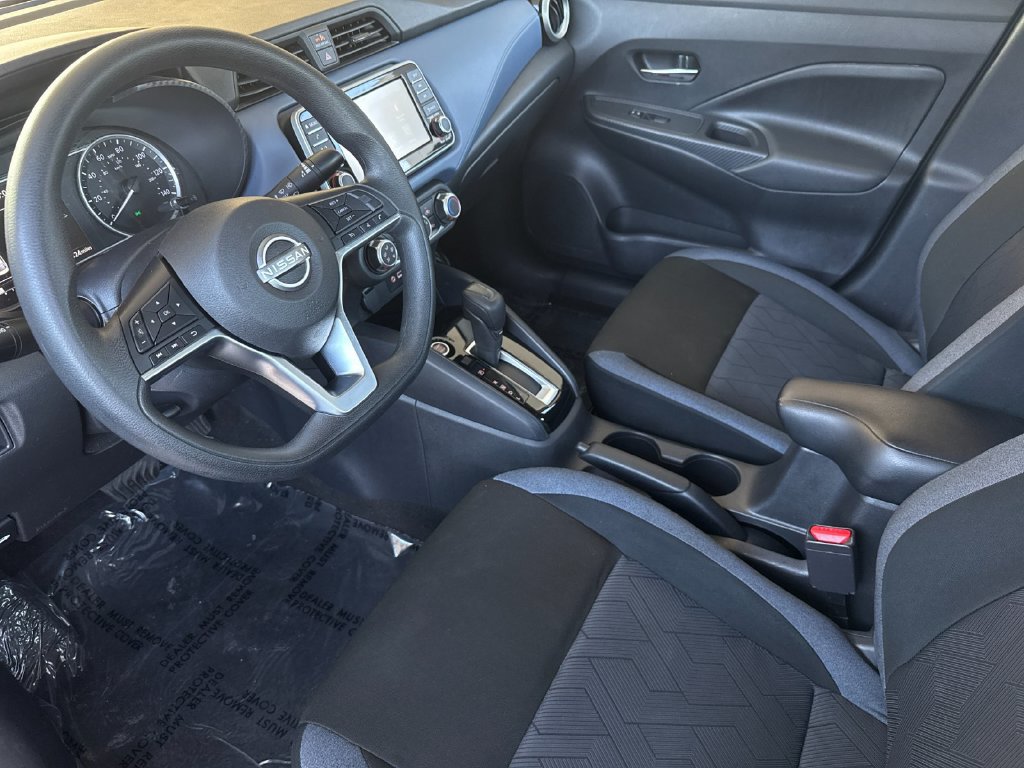 Used 2024 Nissan Versa SV FWD image 9