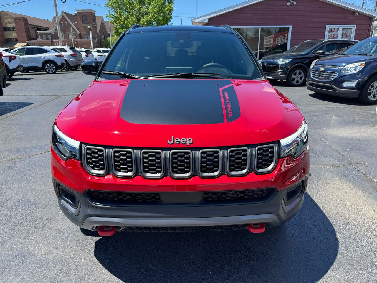Used 2024 Jeep Compass Trailhawk w/ Trailhawk Elite Group AWD/4WD image 2