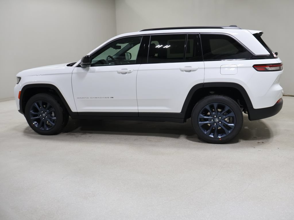New 2026 Jeep Grand Cherokee Limited AWD/4WD image 4