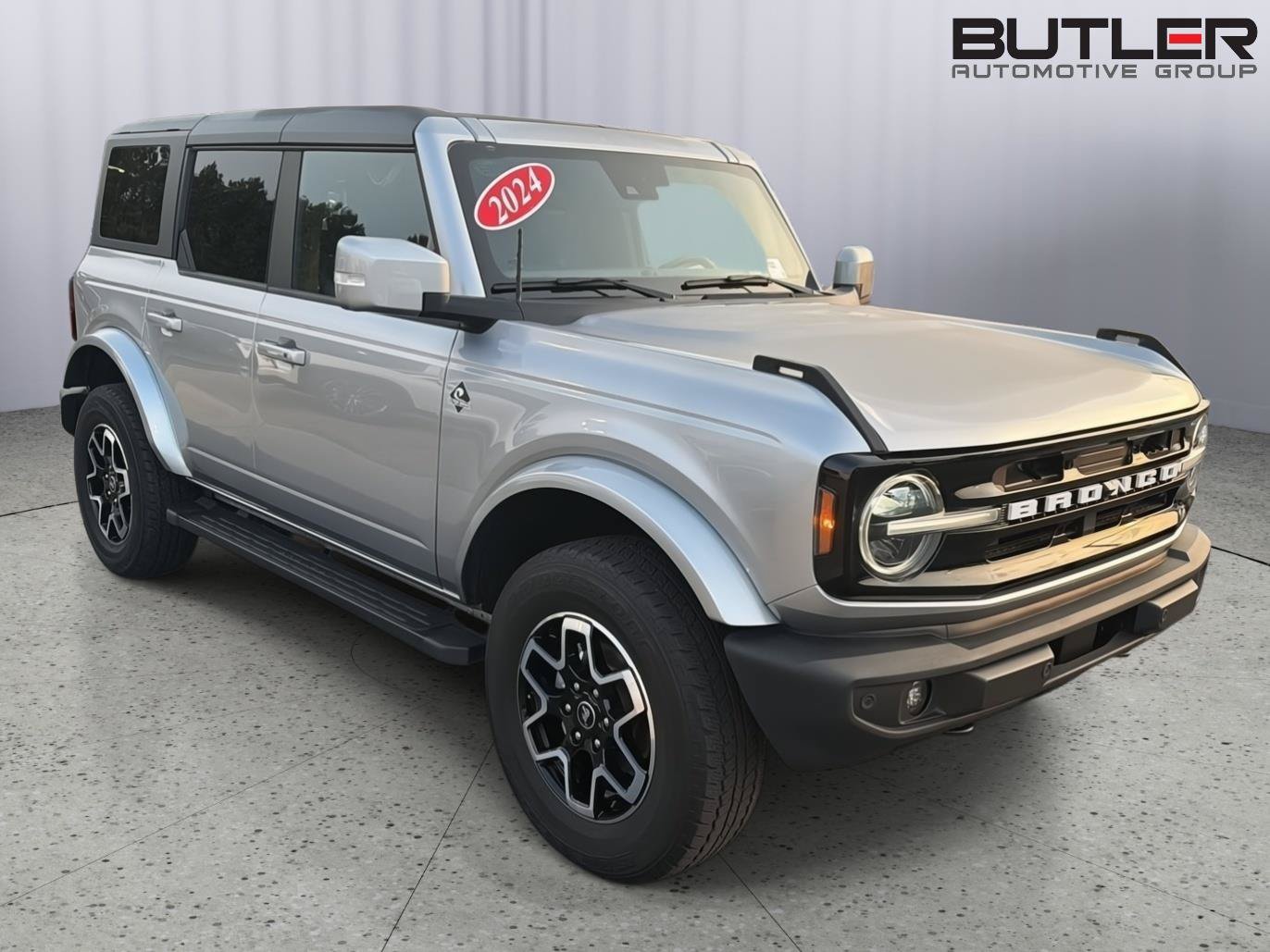 Used 2024 Ford Bronco Outer Banks AWD/4WD image 8