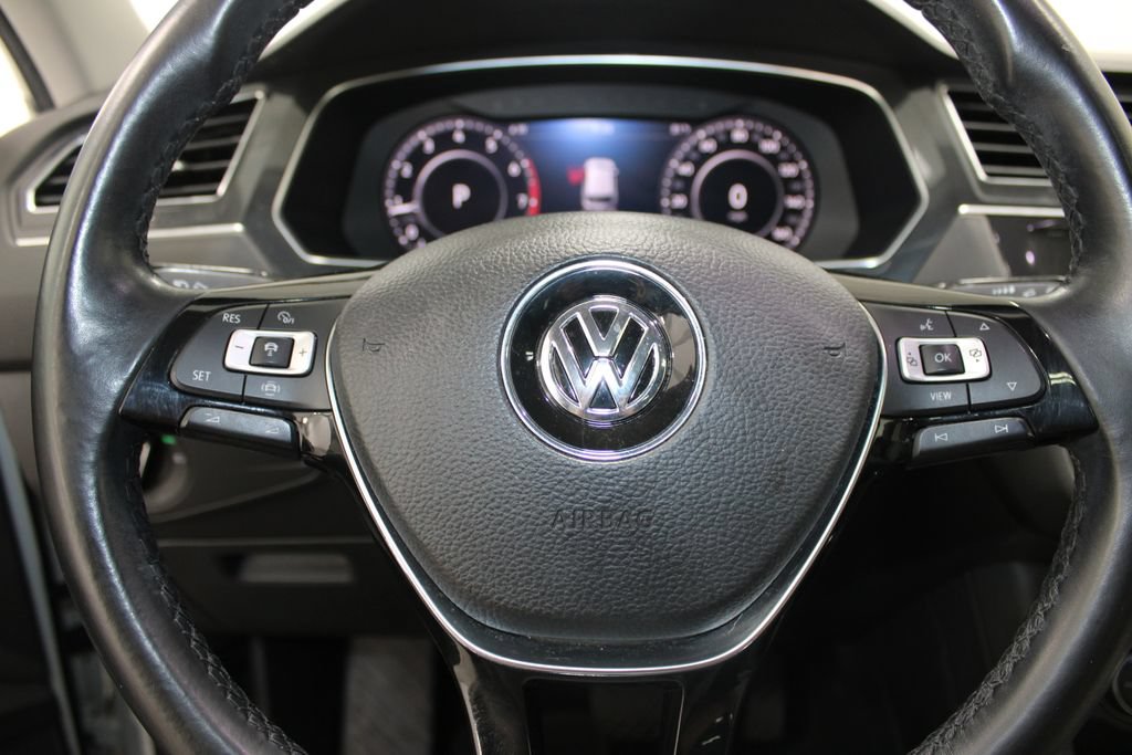 Used 2019 Volkswagen Tiguan SEL FWD image 28