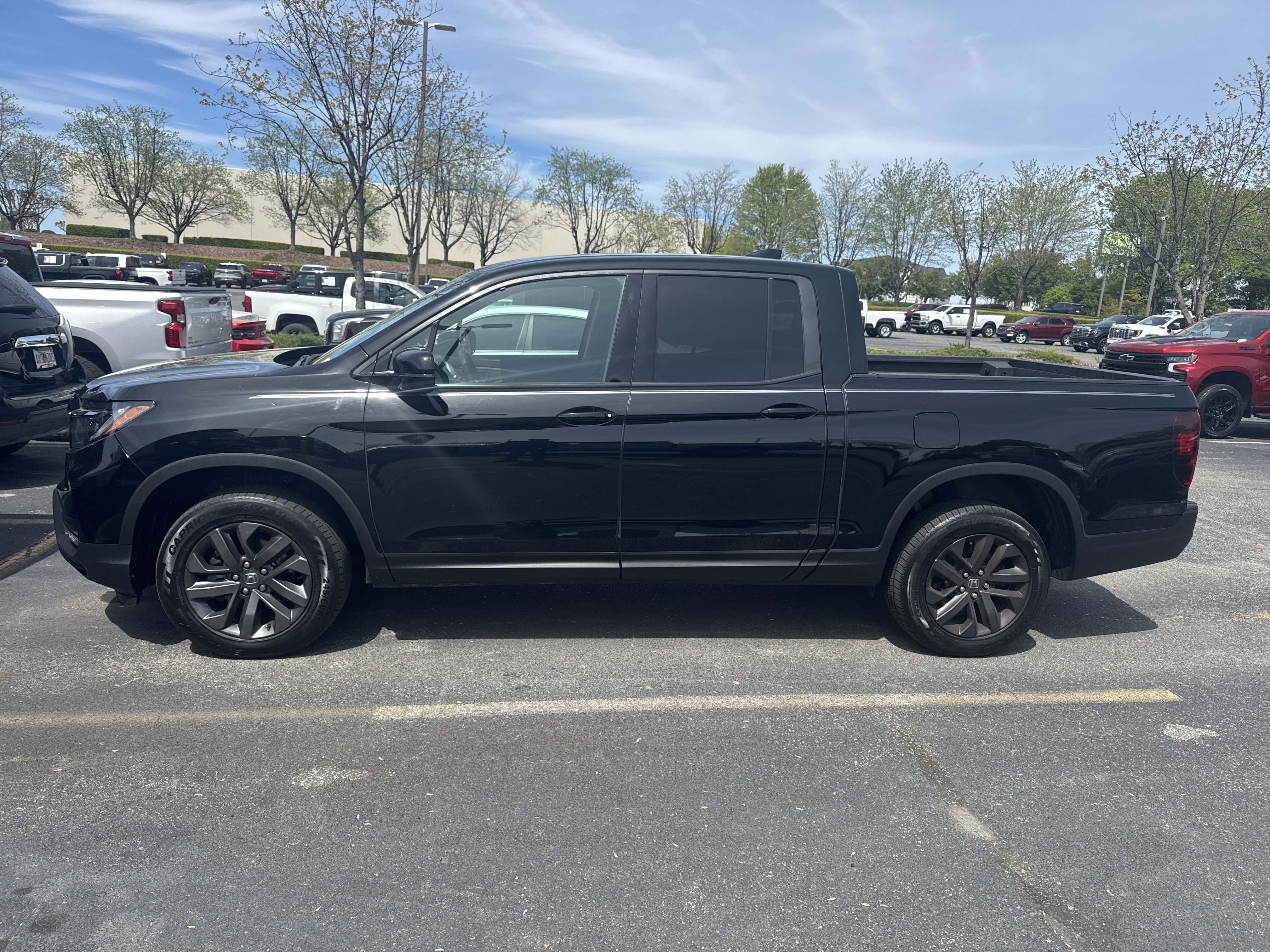 Used 2023 Honda Ridgeline Sport image 7
