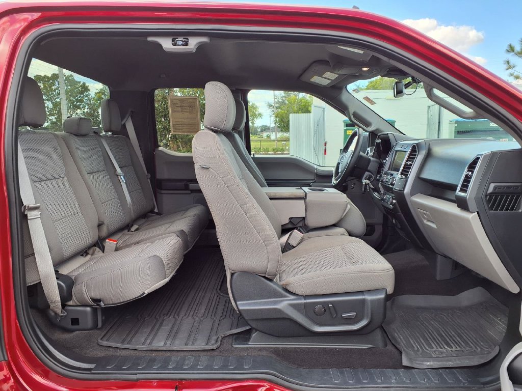 Used 2020 Ford F150 XLT w/ Equipment Group 302A Luxury AWD/4WD image 19
