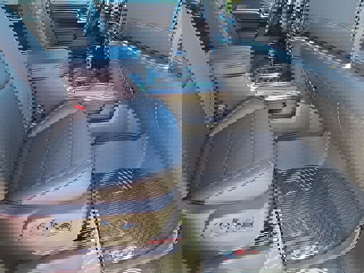 Certified 2025 Chevrolet Silverado 1500 LTZ w/ LTZ Premium Package image 40