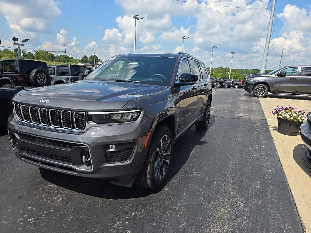 New 2025 Jeep Grand Cherokee L Overland w/ Advanced Protech Group III image 3