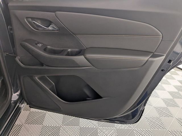 Used 2020 Chevrolet Traverse Premier image 35