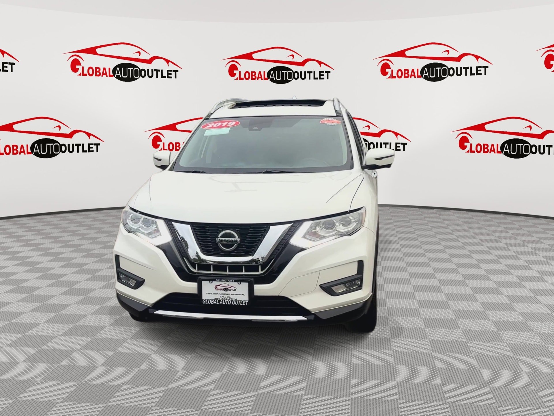 Used 2019 Nissan Rogue SL w/ Premium Package AWD/4WD image 3