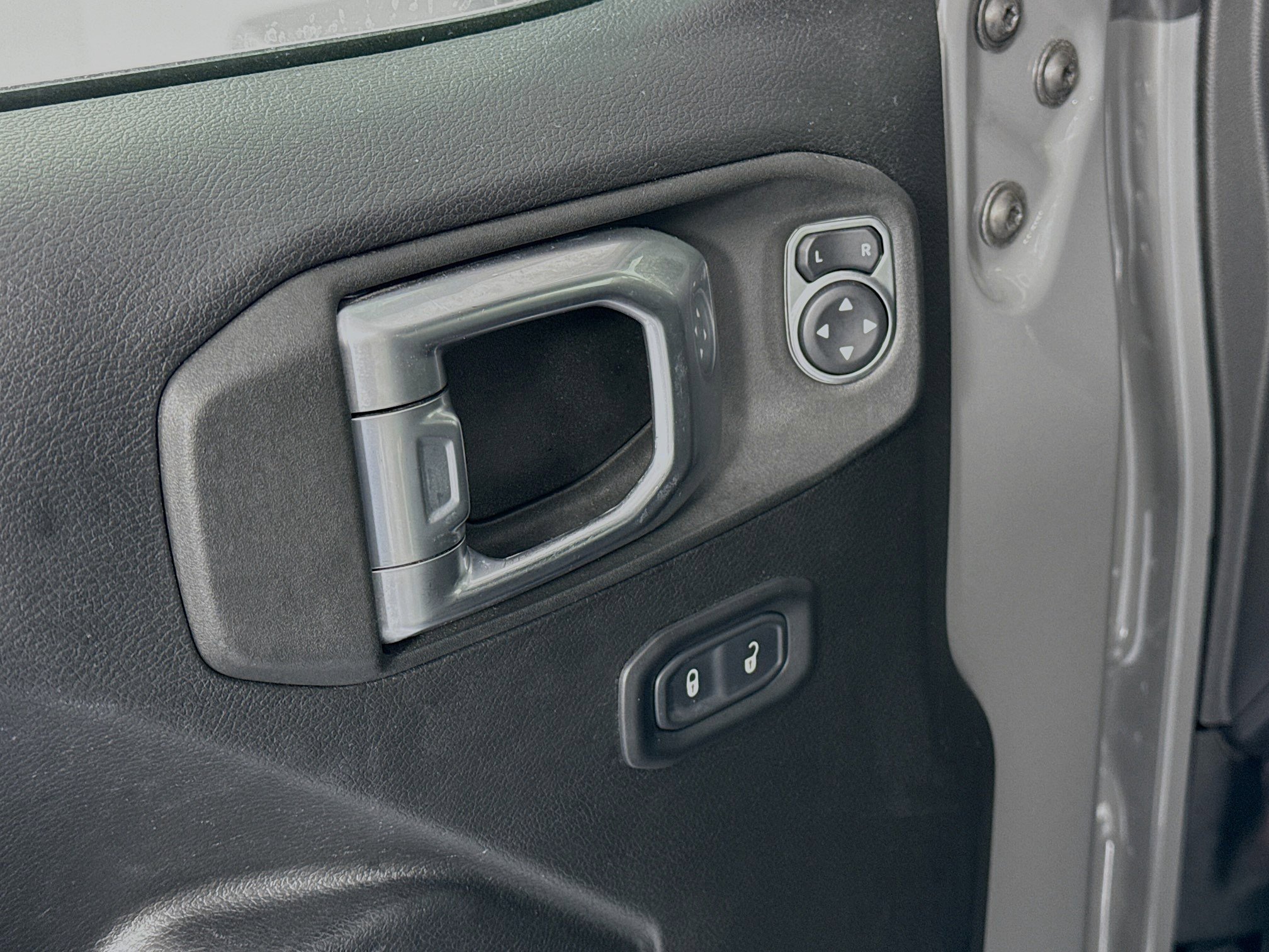 Used 2022 Jeep Wrangler Unlimited Sport image 18