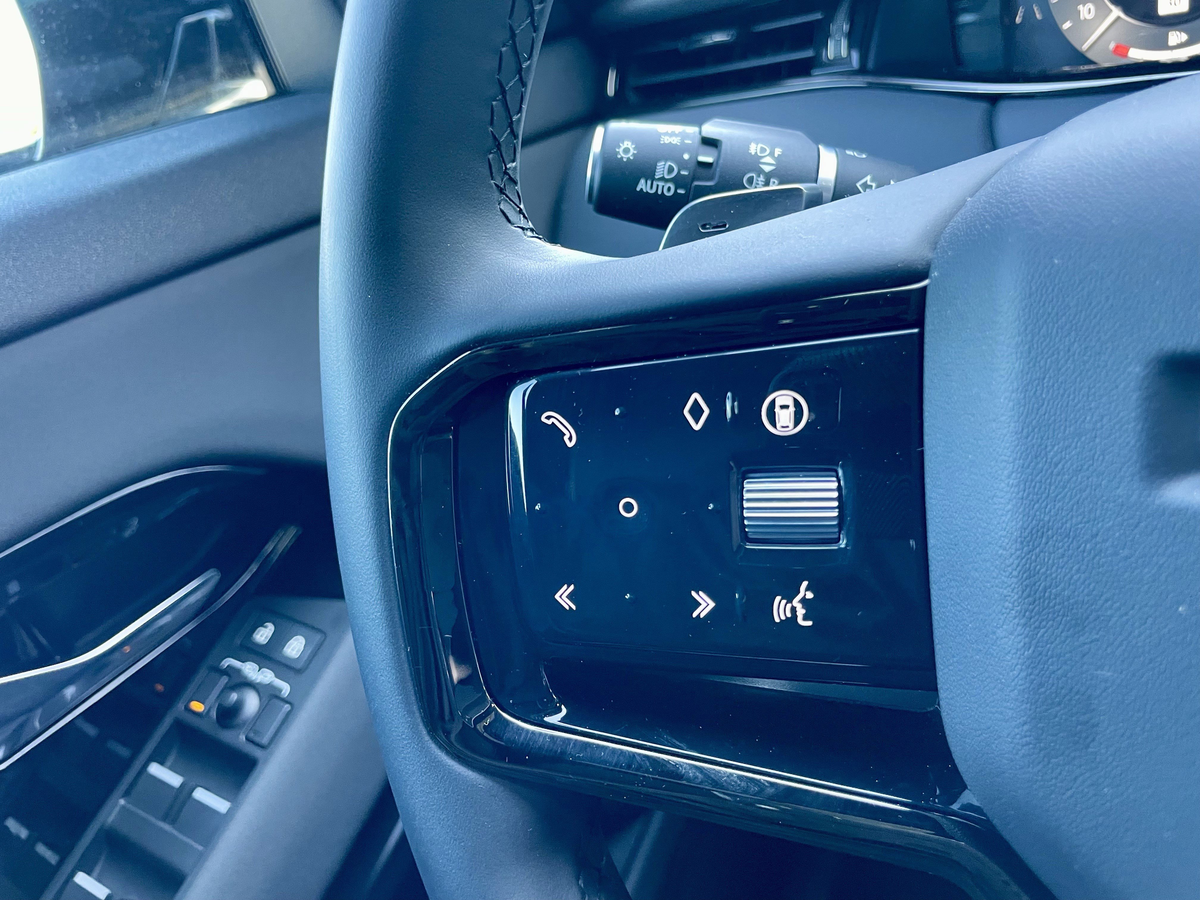 Certified 2024 Land Rover Range Rover Evoque S image 23