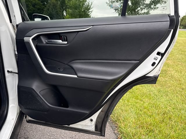 Used 2020 Toyota RAV4 XLE Premium AWD/4WD image 16