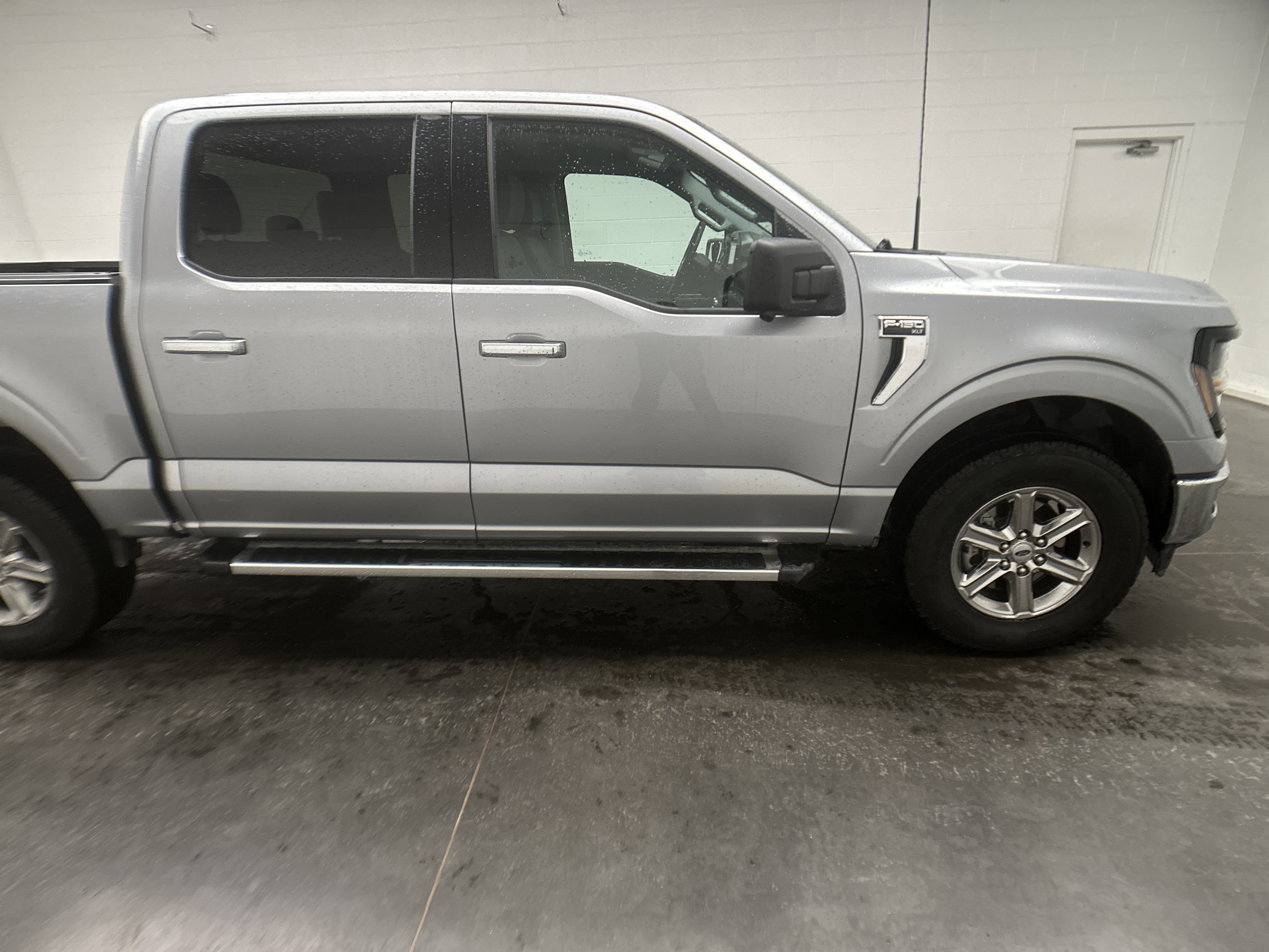 Used 2024 Ford F150 XLT w/ FX4 Off-Road Package image 11