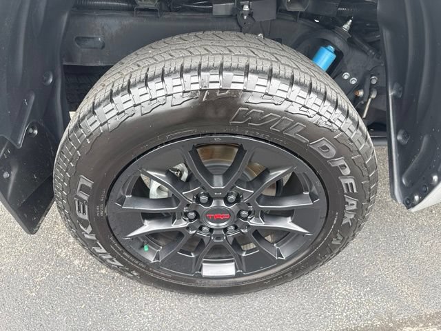 Used 2025 Toyota Tundra Limited w/ TRD Off-Road Package AWD/4WD image 14