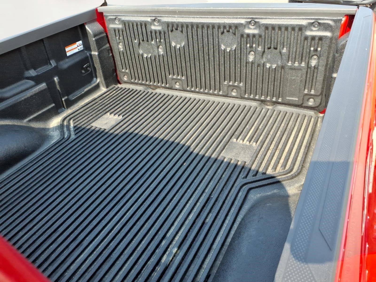 Used 2025 Nissan Frontier PRO-4X w/ Tow Package AWD/4WD image 6