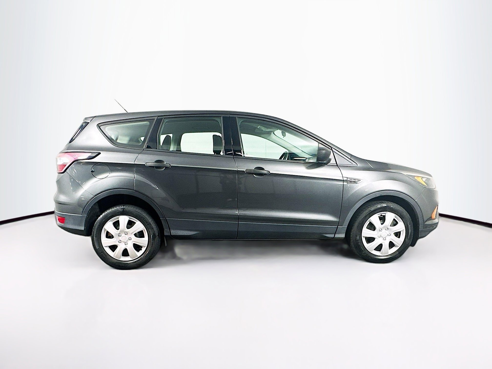 Used 2018 Ford Escape S image 10