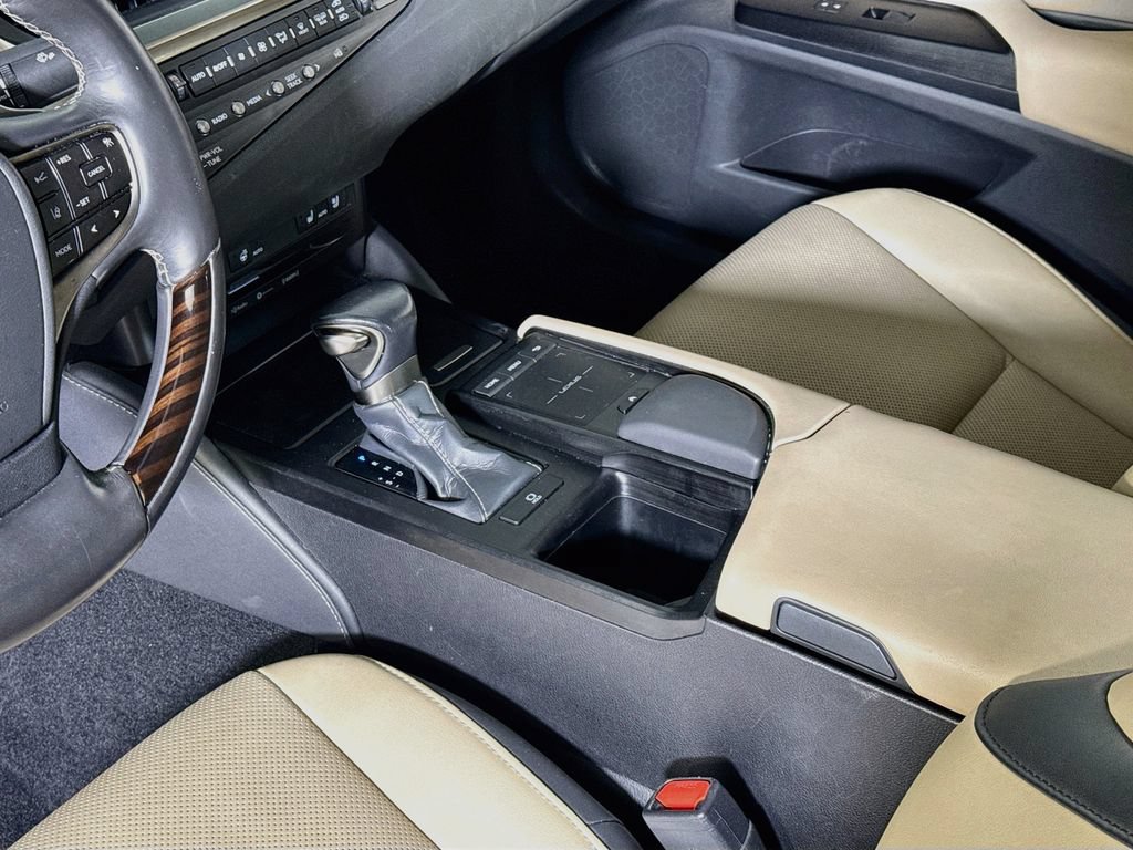 Used 2020 Lexus ES 350 w/ Premium Package FWD image 19