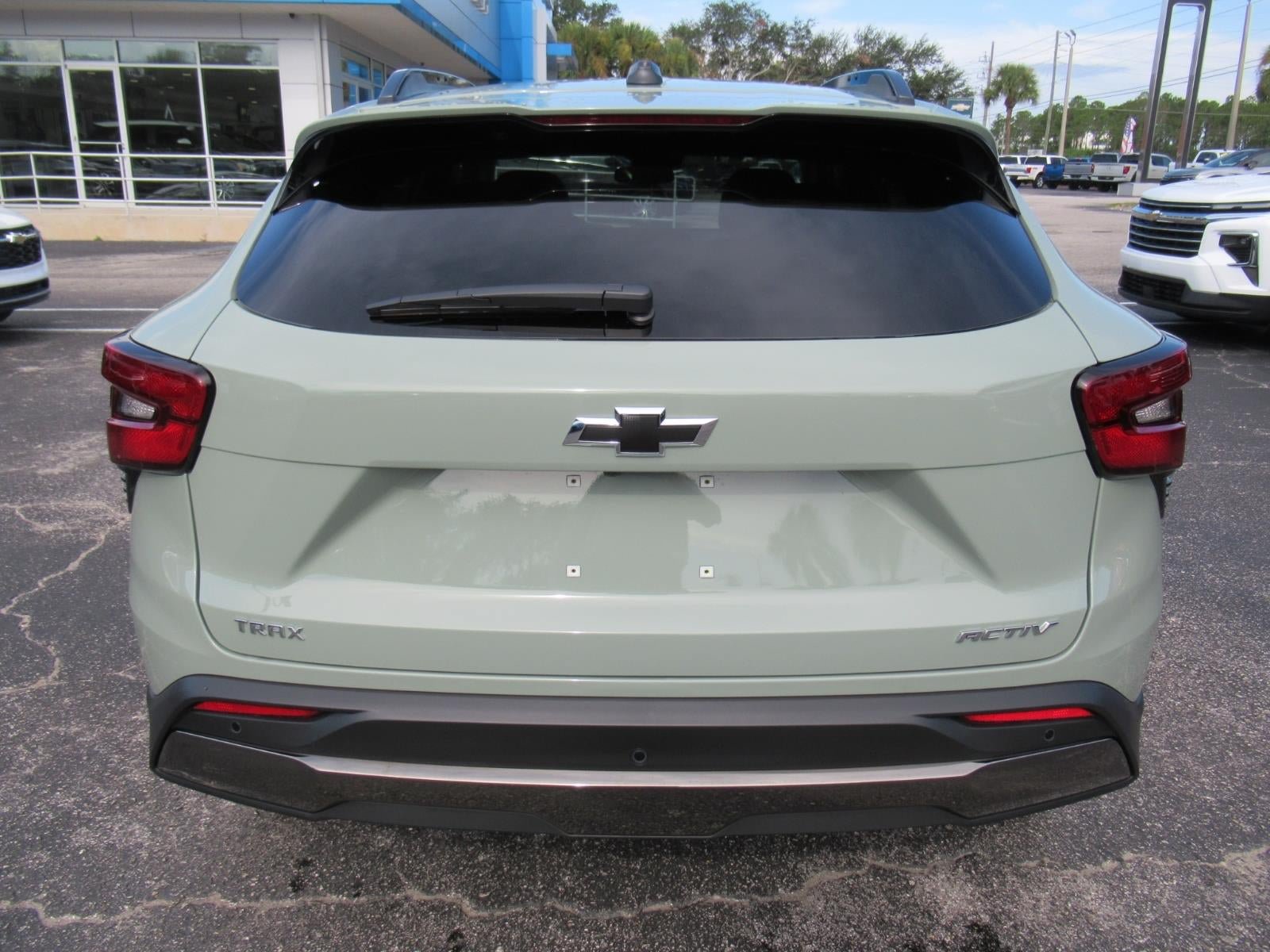 New 2026 Chevrolet Trax ACTIV w/ Sunroof Package FWD image 6