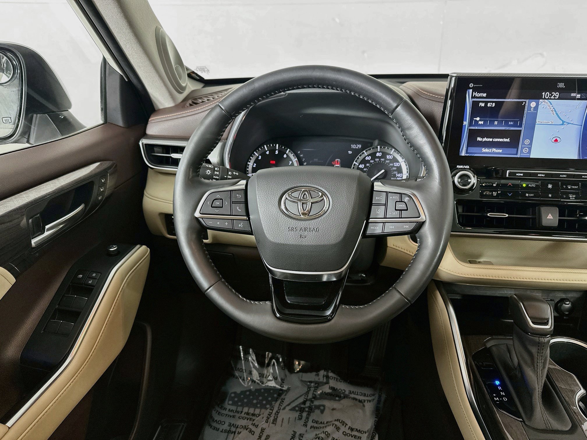 Used 2021 Toyota Highlander Platinum AWD/4WD image 23