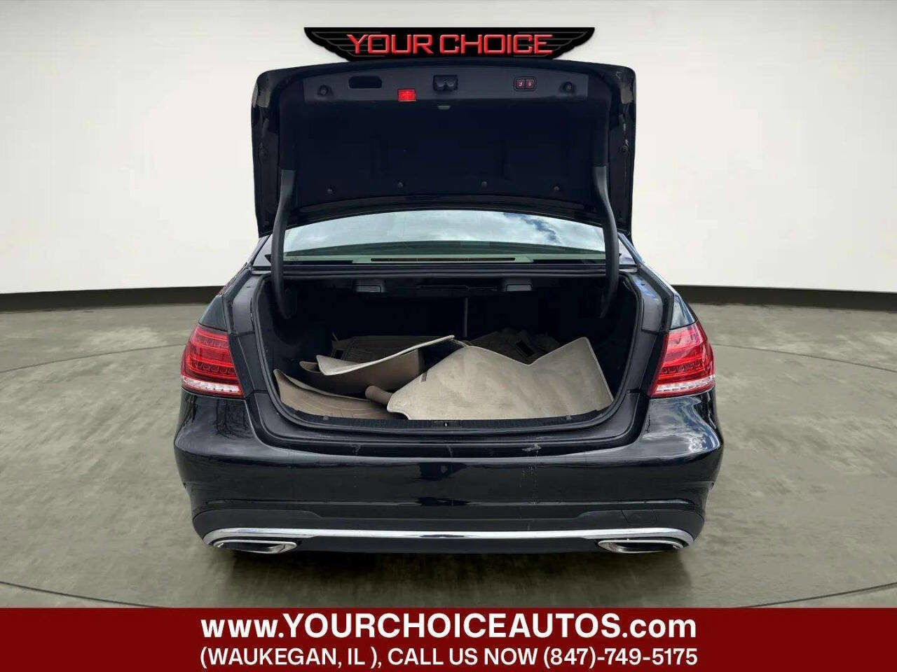 Used 2016 Mercedes-Benz E 350 4MATIC Sedan w/ Premium Package image 14