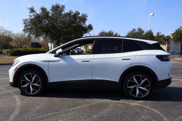 Used 2023 Volkswagen ID.4 Pro S image 4